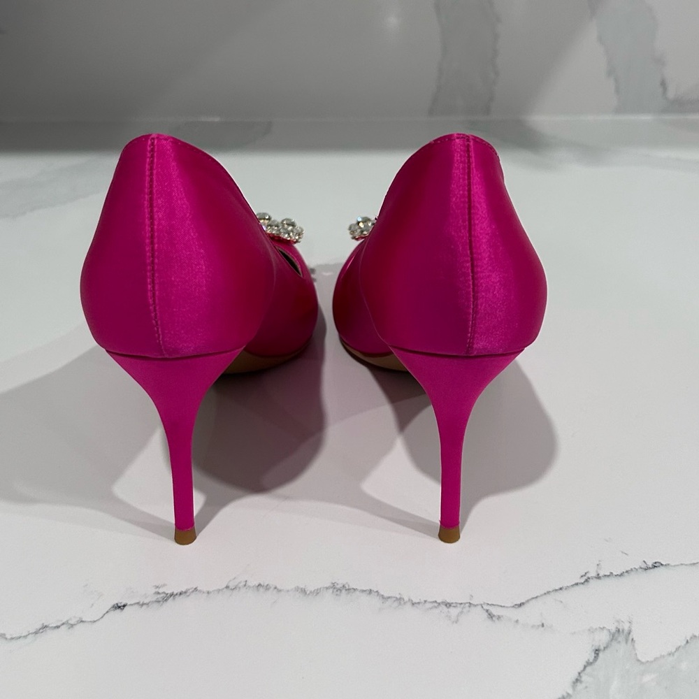 NWOT 💖 Pink Satin Heels with crystal - Picture 15 of 17